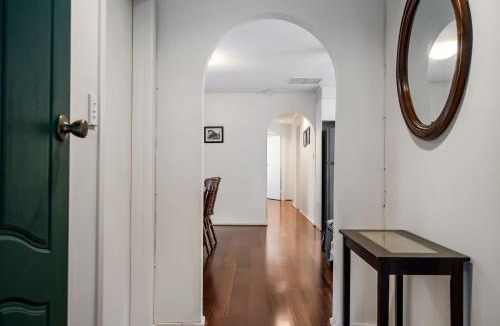 Mile End House | Common Occurrence - Perfectly Positioned in Mile End