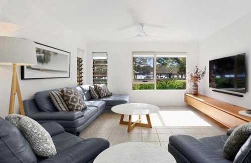Noosaville Apartment | Como 1