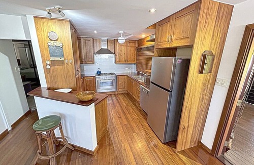 Whitfield Apartment | CONDO with plenty of space and very tropical.Sleeps six people.
