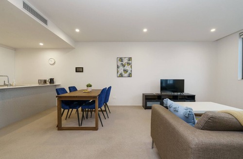 Braddon Apartment | Convenient City Apartment in the Heart of Braddon