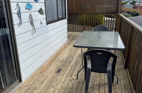 Bridport House | Conveniently located in the centre of town and close to the beaches