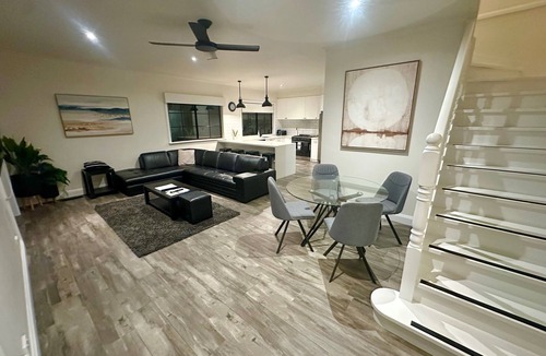 Warburton House | Coolwater Lodge in the Heart of Warburton