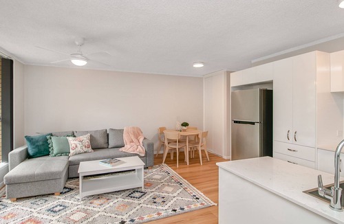 Coolangatta Apartment | Cooly Edge - Pet Friendly Coolangatta - Min. 3 Night Stays!