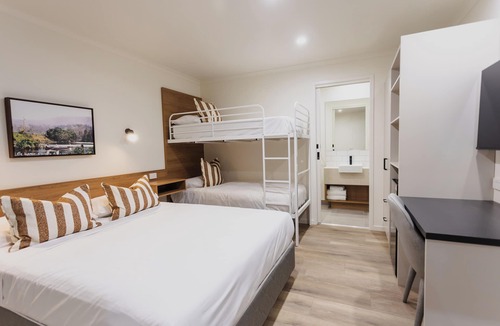 Oxenford Hotel | Coomera Lodge Hotel