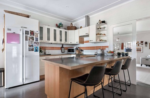 Orange House | Coorabin | Pet-Friendly 4BR near Orange CBD