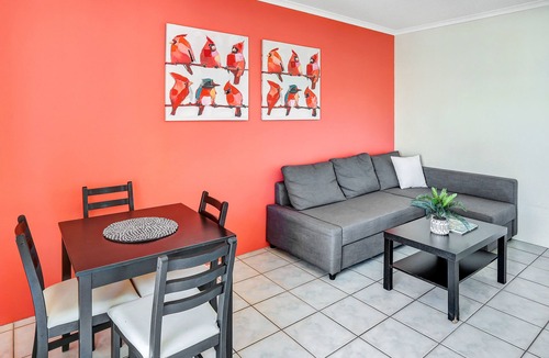 Cairns Central Business District Hotel | Coral Tree Inn