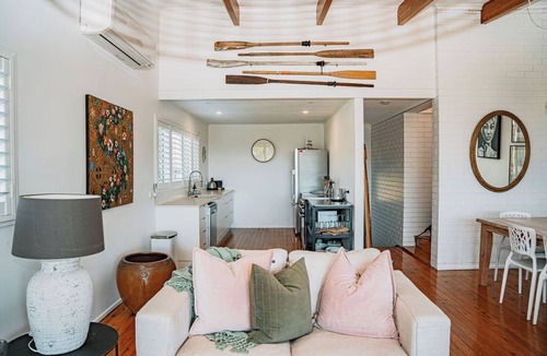 Moffat Beach Apartment | Corban Villa Moffat Beach No 2