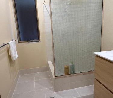 Wonthella Apartment | Corner unit in Geraldton