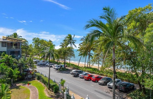Trinity Beach Resort | Costa Royale 3 Bedroom Beachfront Apartment 9
