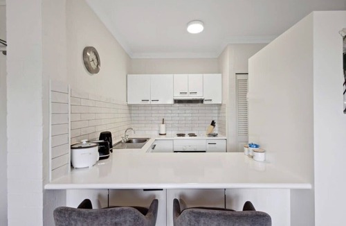 Subiaco Apartment | Cosy Apt in Subiaco with Free Parking
