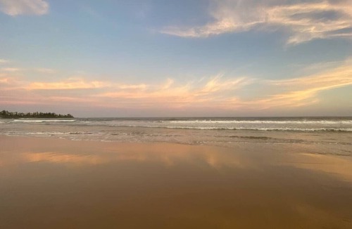 Buddina Apartment | Cosy Buddina Beach Guest suite with access to adjacent yoga studio