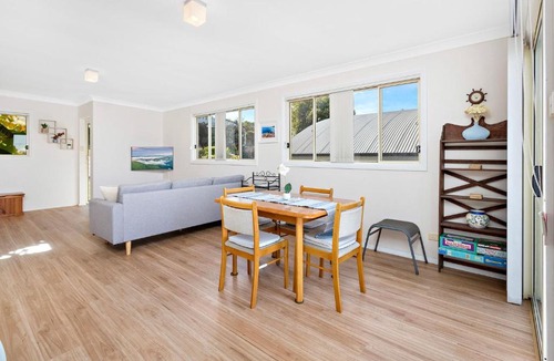 Gerroa House | Cosy cottage by the sea