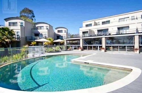 Batehaven Apartment | Couples Spa Retreat at Corrigans Cove