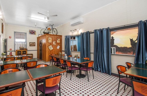Charters Towers Hotel | Courty Hotel, Charters Towers