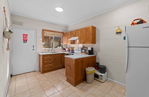 Mile End House | Courtyard 2 Bed Apartment Mile End