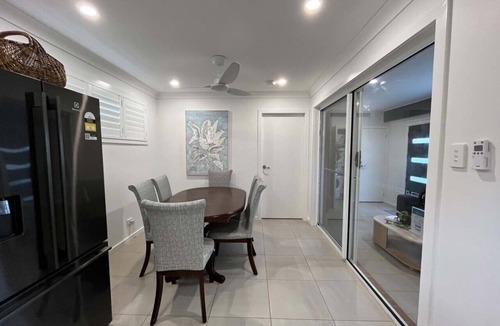 Keiraville House | Cozy 3BR House 2mins walk to Wollongong University