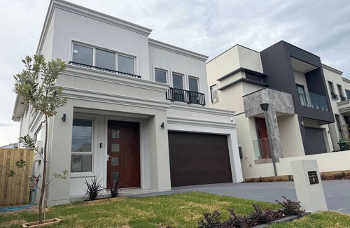 Kellyville House | Cozy 4BedroomHouse Rental in Kellyville, Sydney