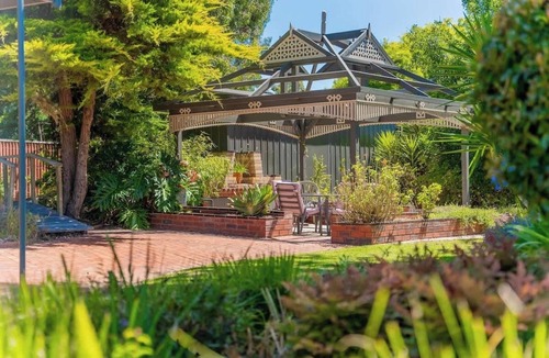 Kennington House | Cozy Californian Bungalow, Bendigo