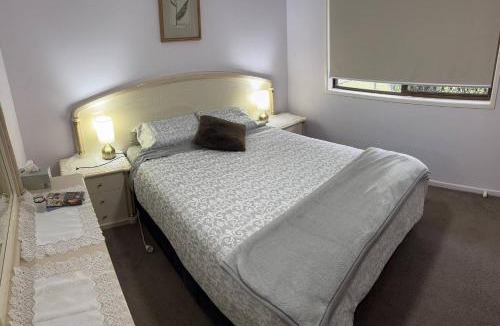 Brighton House | Cozy Quiet Beach Room R1