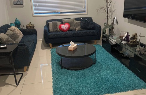 Caloundra West House | Cozy Room Rental in Caloundra West with Private Facilities