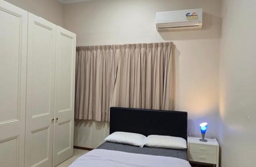 South Perth House | Cozy South Perth Private Rooms Close to CBD and river
