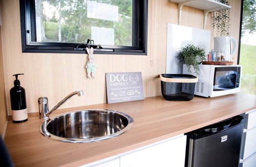 East Kurrajong Cabin | Cozy Tiny House, Perfect for a Sydney Escape