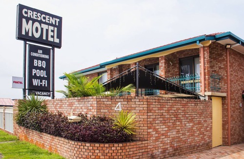 Taree Hotel | Crescent Motel