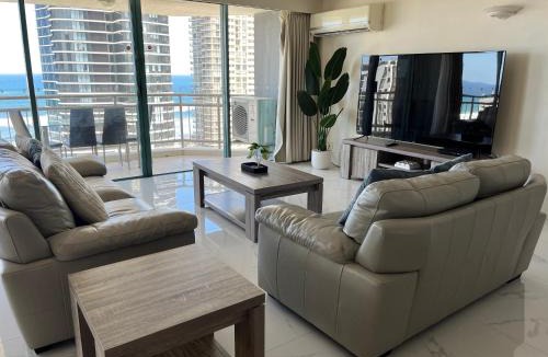 Surfers Paradise Apartment | Crown Towers