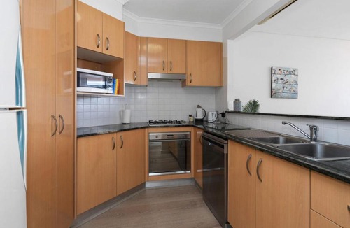 The Entrance House | Crystal Waters Unit 11