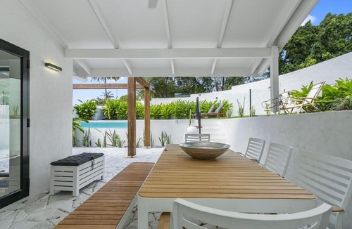 Noosa Heads House | Currawong Song