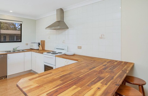 Barragga Bay Cottage | Cuttagee Beach Cottage 2 - Tathra Bermagui Rd 3521