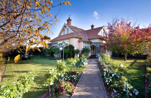Bairnsdale Bed & Breakfast | Dalfruin B&B