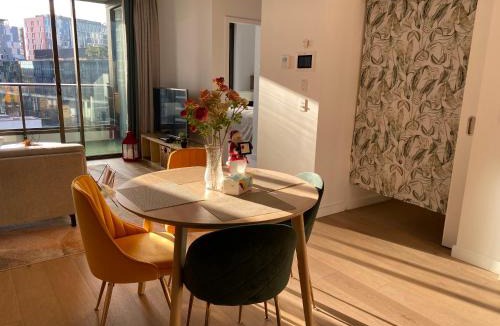 Chinatown Apartment | Darling Harbour 2b apt Car space upon request ICC CBD family friendly with view