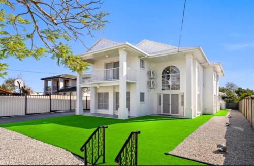 Darra House | Darra guest house