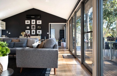 Hepburn Springs House | Daruma Hepburn ~ Tranquil Villa ~ Daylesford Region