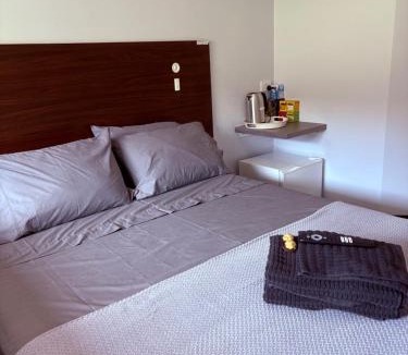 Darwin City Centre Apartment | Darwin City Central - a cozy, budget one bedroom unit in complex in Darwin City!