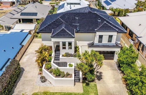 Dawesville House | Dawesville Estuary Retreat - Perfect Holiday Home
