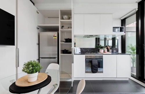 South Melbourne Apartment | Dee - Gorgeous modern apartment in perfect location