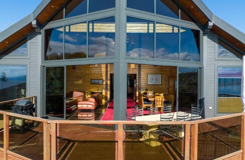 East Jindabyne House | Deepwater - 68 Kunama Drive