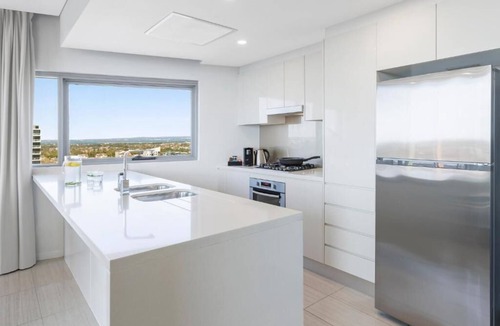 Zetland Apartment | Deluxe 2BR Defries Avenue, Zetland, New South Wales