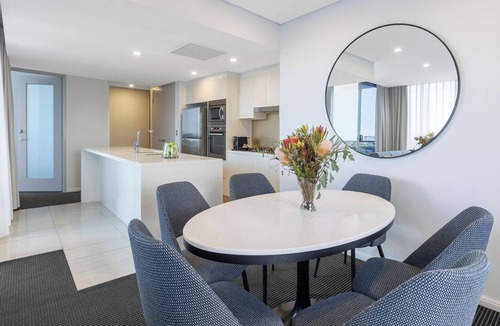 Zetland Apartment | Deluxe 3 Bedroom Suite Defries Avenue, Zetland, New South Wales