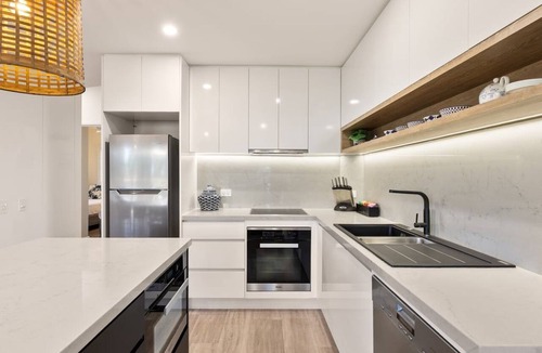 Mooloolaba Resort | Deluxe Three-Bedroom Apartment Apt 8