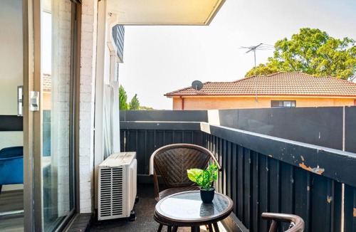 Greenacre House | Deluxe Twin Room - Sleeps 3