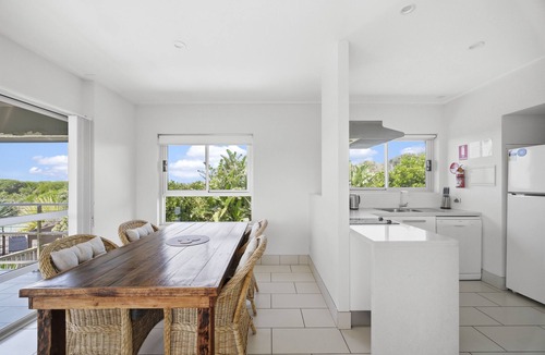 Diamond Beach Apartment | Diamond Beach Beachfront Family Apt
