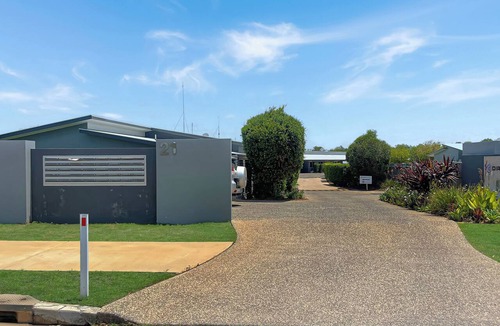 Emerald Apartment | Direct Collective - Villas on Rivergum