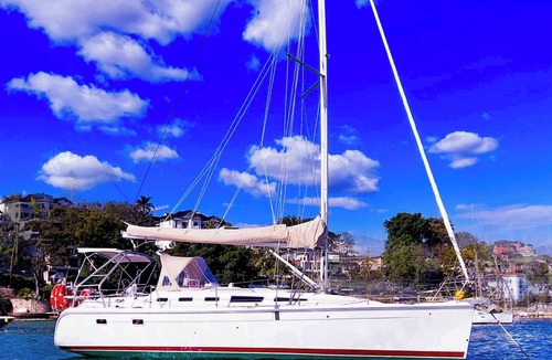Double Bay Boat Rental | DIVINE YACHT OVERLOOKING SYDNEY HARBOUR