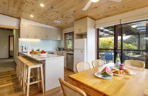 St. Andrews Beach House | Doesntmatta Beachside Breeze at St Andrews Beach