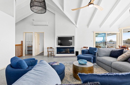 Dalmeny House | Dollini Views - Unit 2 - 14 Jocelyn St, Dalmeny