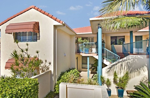 Port Macquarie House | Dolphins 2, 7 Commodore Crescent