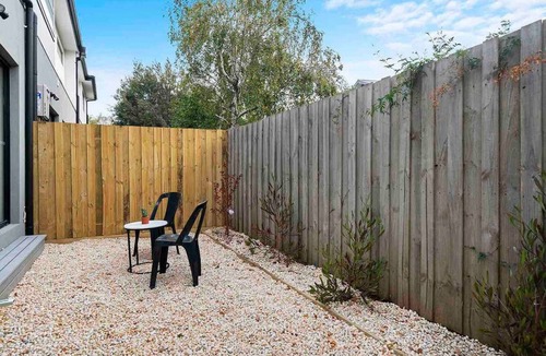 Moorabbin Apartment | Domi Rentals - The Hampton Homes